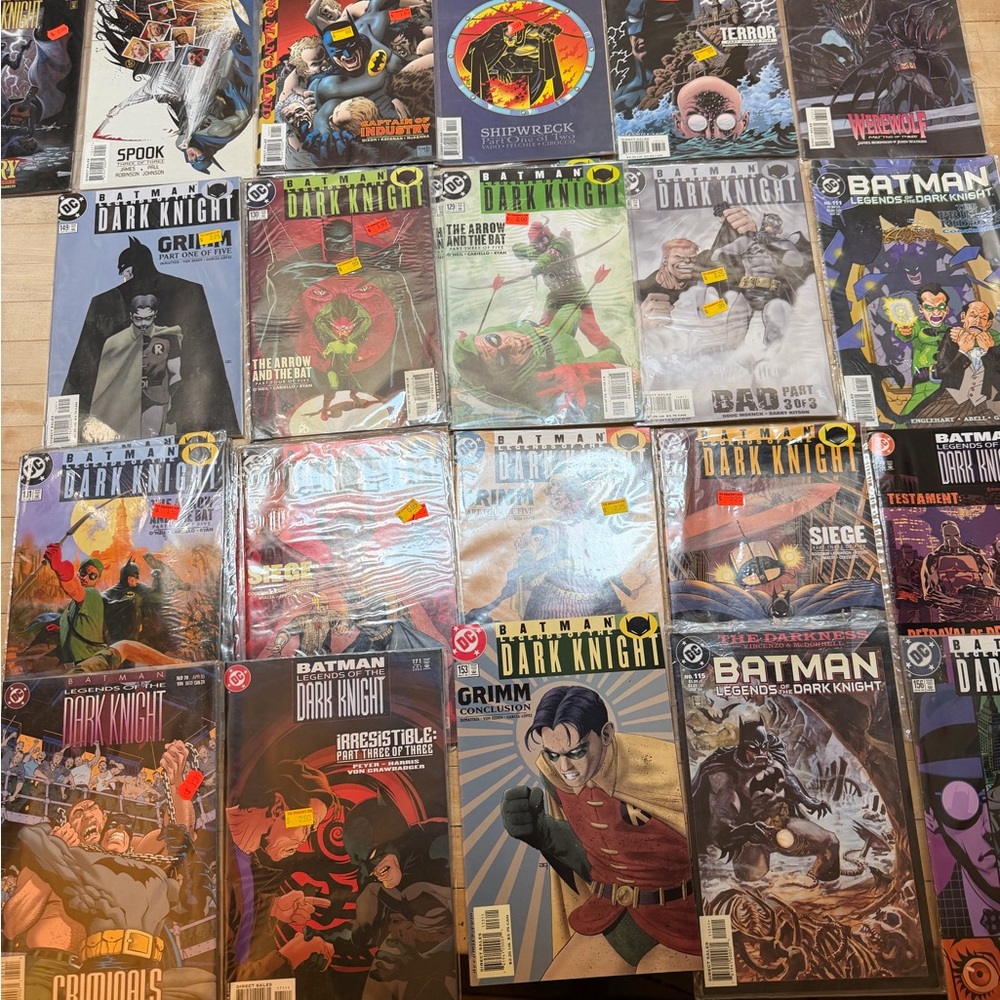 Batman Legends of the Dark Knight - 31 Comics 1994-2004 DC Collectible
